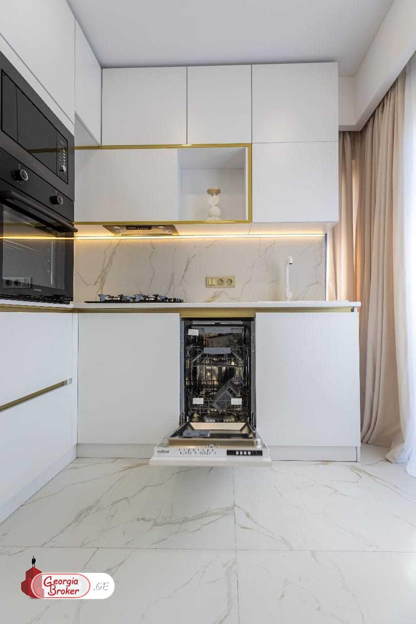 nearly repaired 3-room apartment for sale