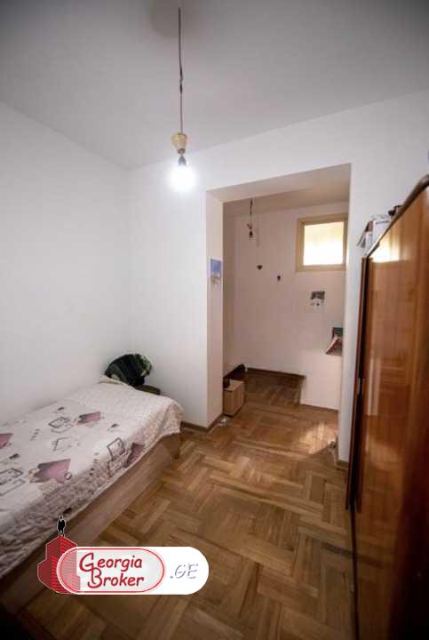 nearly repaired 4-room apartment for sale