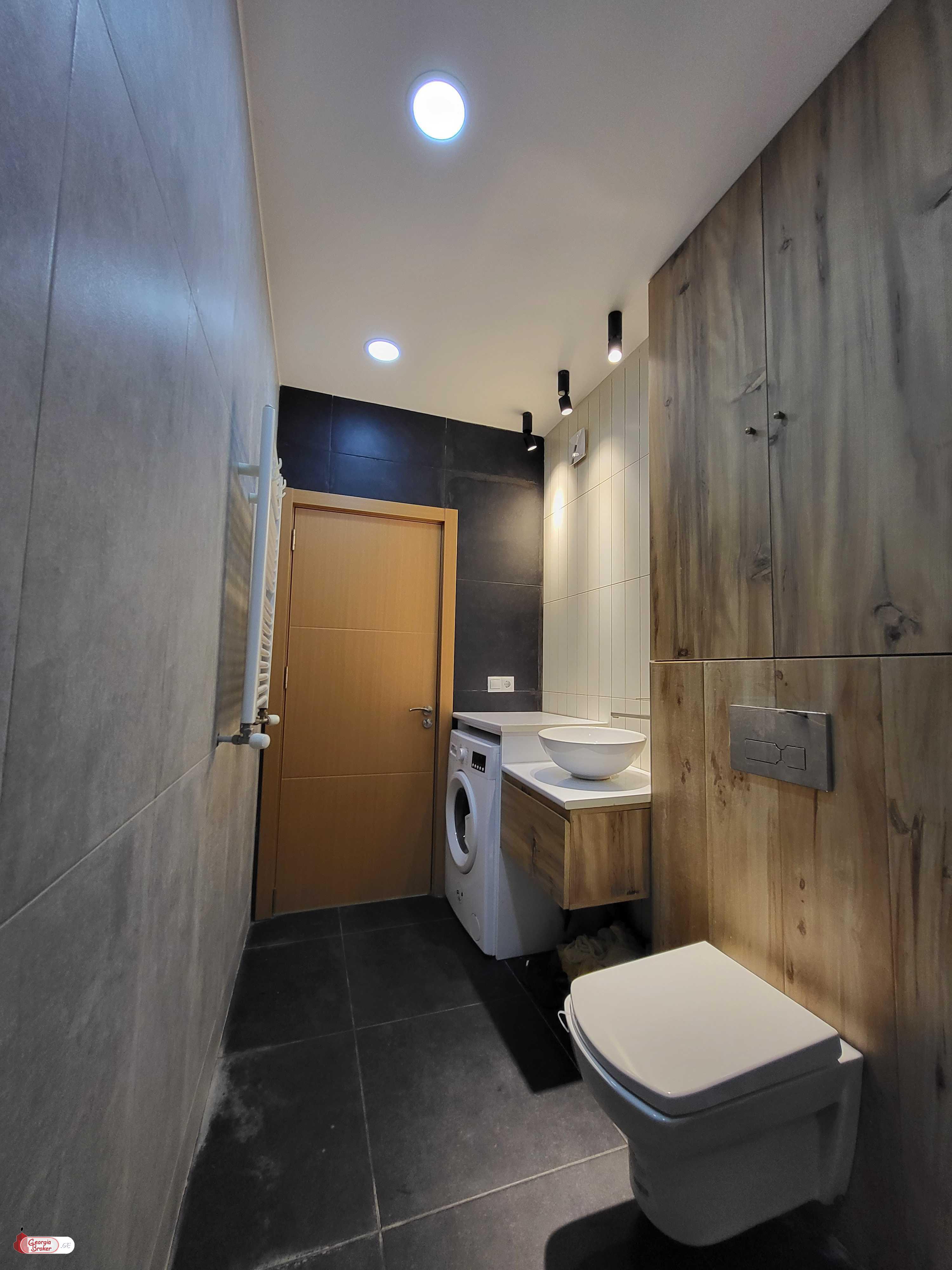 იყიდება ახალი გარემონტებული 2 ოთახიანი ბინა