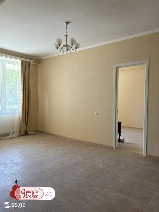 იყიდება ახალი გარემონტებული 2 ოთახიანი ბინა