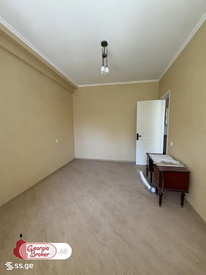 იყიდება ახალი გარემონტებული 2 ოთახიანი ბინა