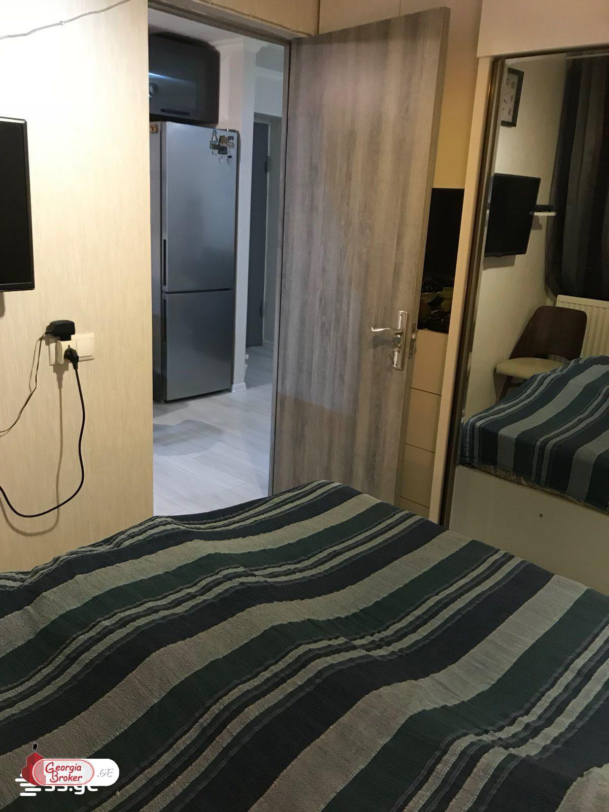 იყიდება ახალი გარემონტებული 2 ოთახიანი ბინა