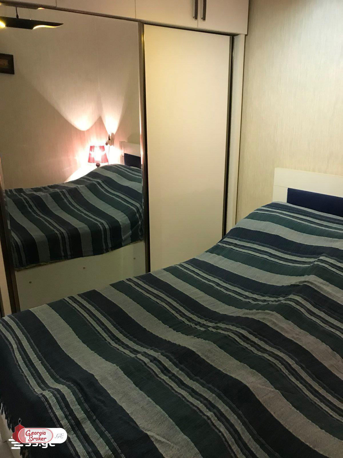 იყიდება ახალი გარემონტებული 2 ოთახიანი ბინა