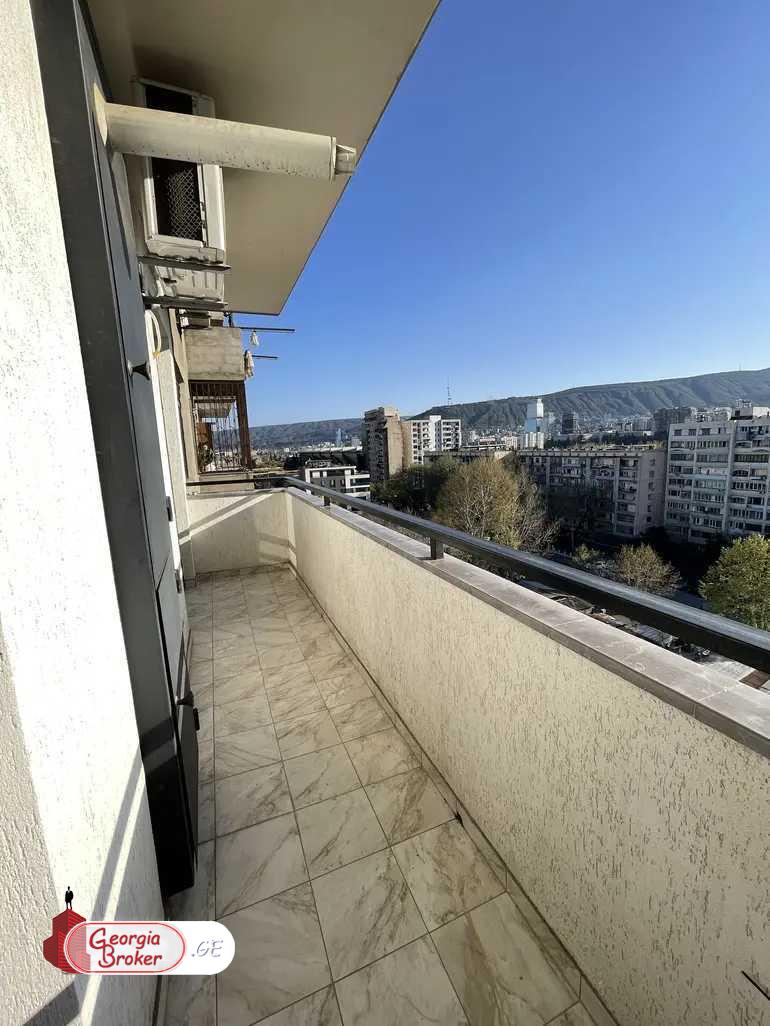 იყიდება ახალი გარემონტებული 3 ოთახიანი ბინა