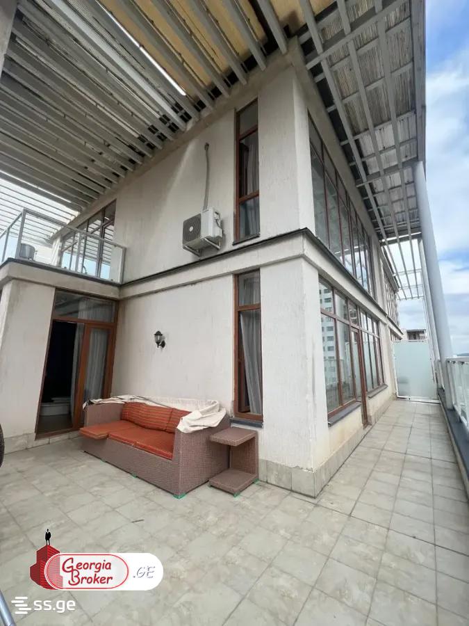 იყიდება ახალი გარემონტებული 4 ოთახიანი ბინა