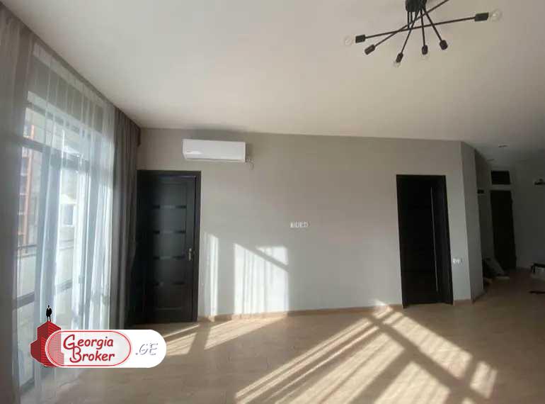 იყიდება ახალი გარემონტებული 3 ოთახიანი ბინა