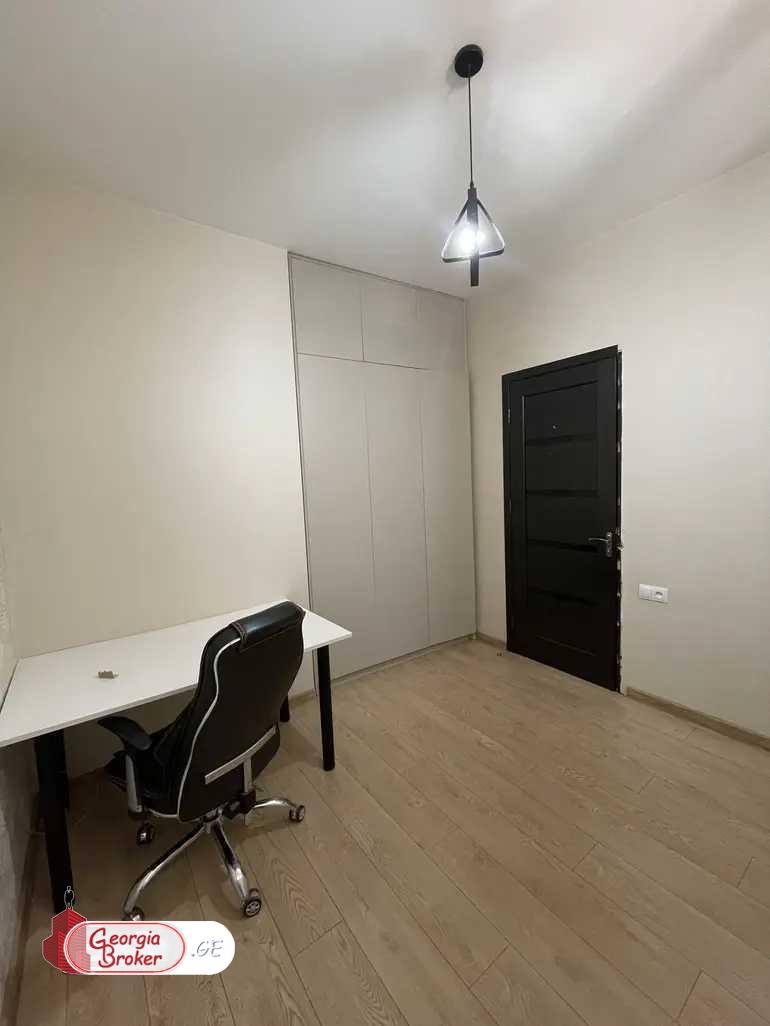 იყიდება ახალი გარემონტებული 3 ოთახიანი ბინა