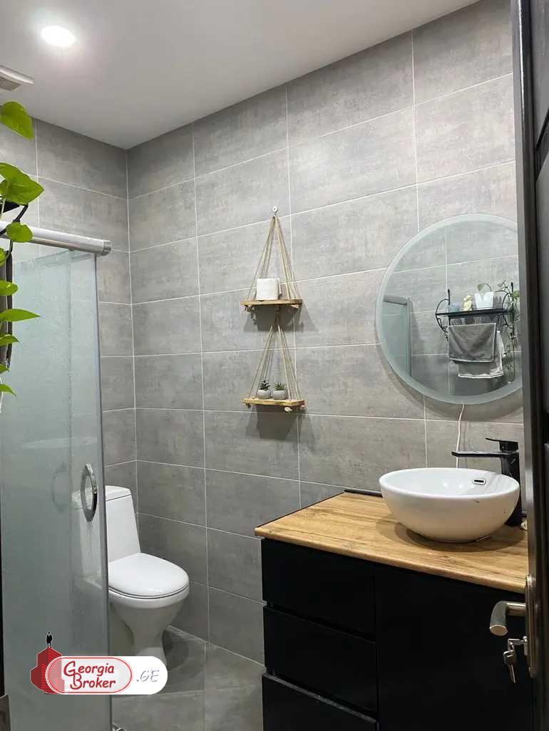 იყიდება ახალი გარემონტებული 3 ოთახიანი ბინა