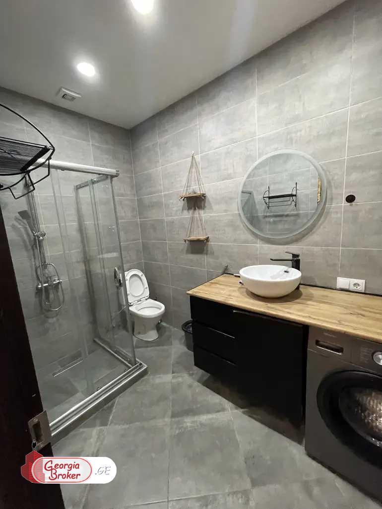 იყიდება ახალი გარემონტებული 3 ოთახიანი ბინა