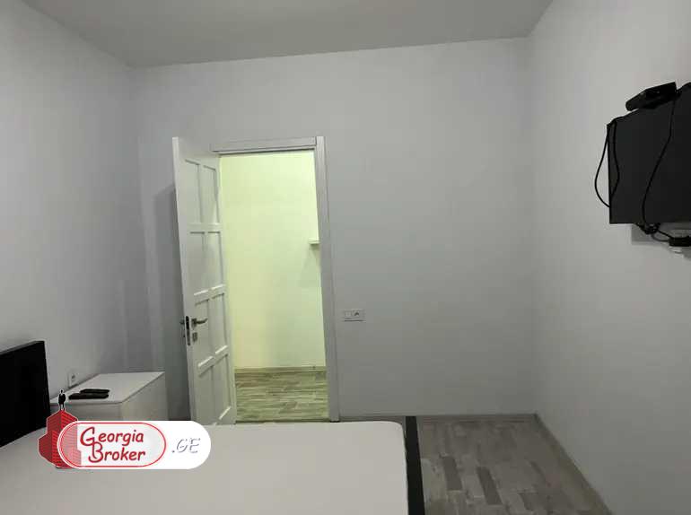 nearly repaired 3-room apartment for sale