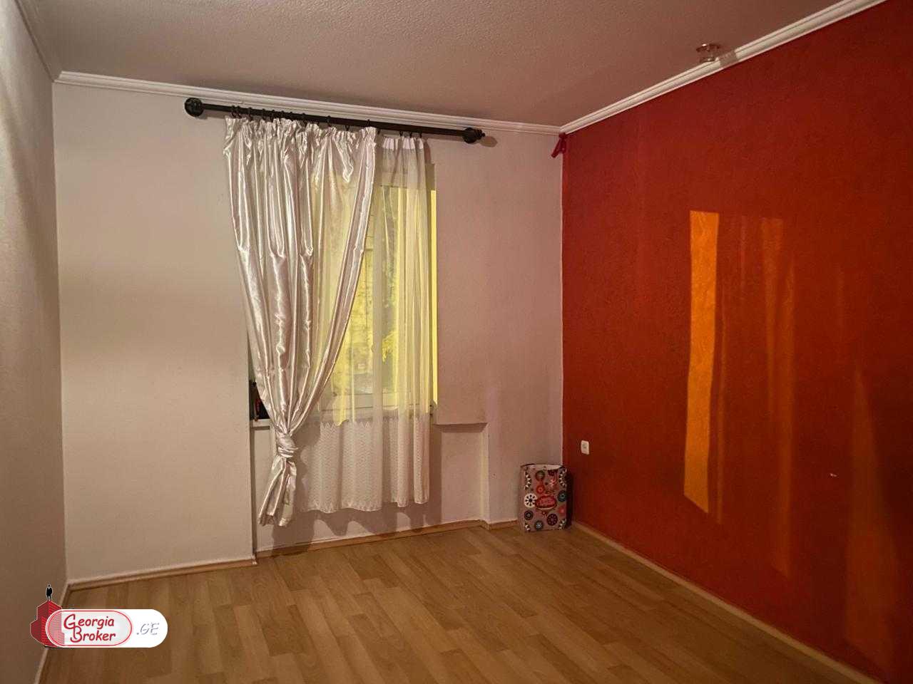 nearly repaired 4-room apartment for sale