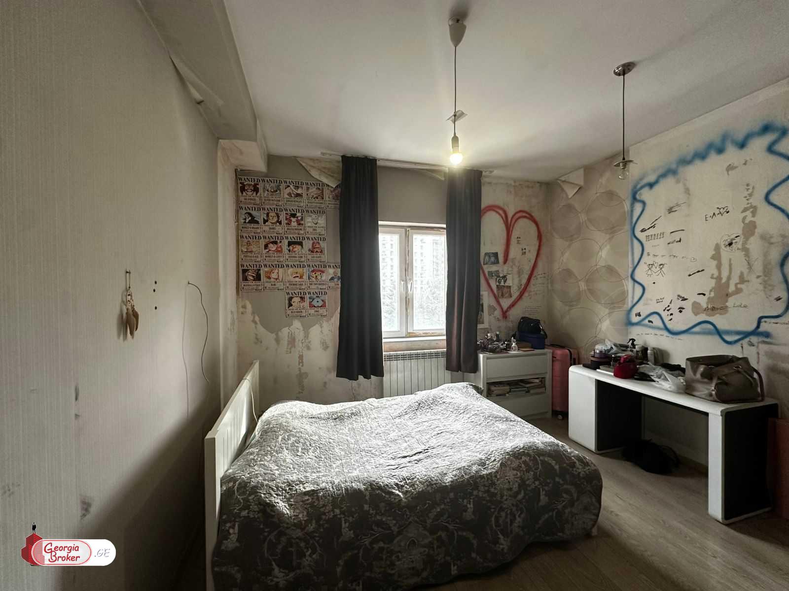 იყიდება ახალი გარემონტებული 6 ოთახიანი ბინა