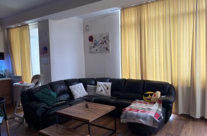 იყიდება ახალი გარემონტებული 3 ოთახიანი ბინა