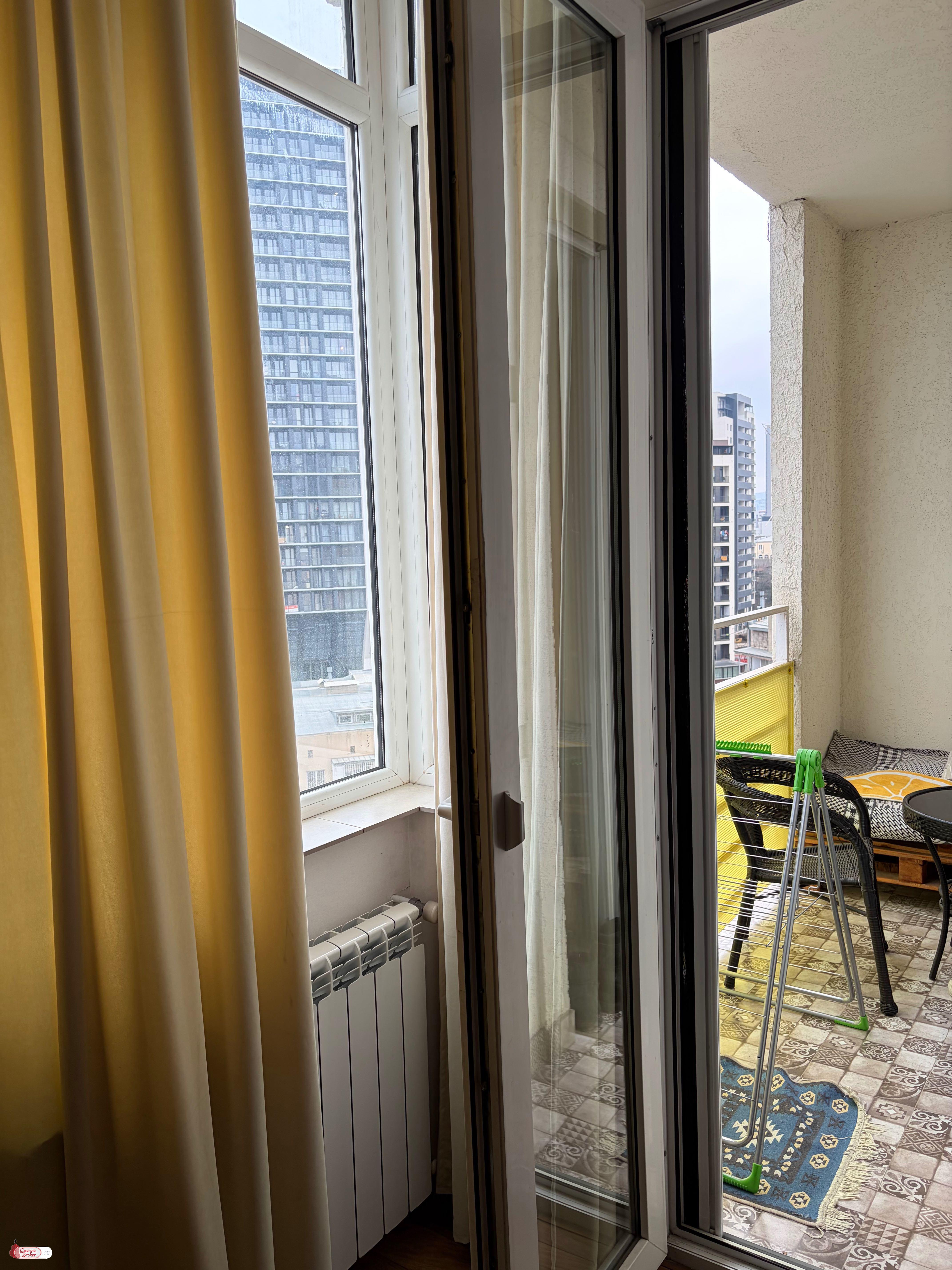 იყიდება ახალი გარემონტებული 3 ოთახიანი ბინა