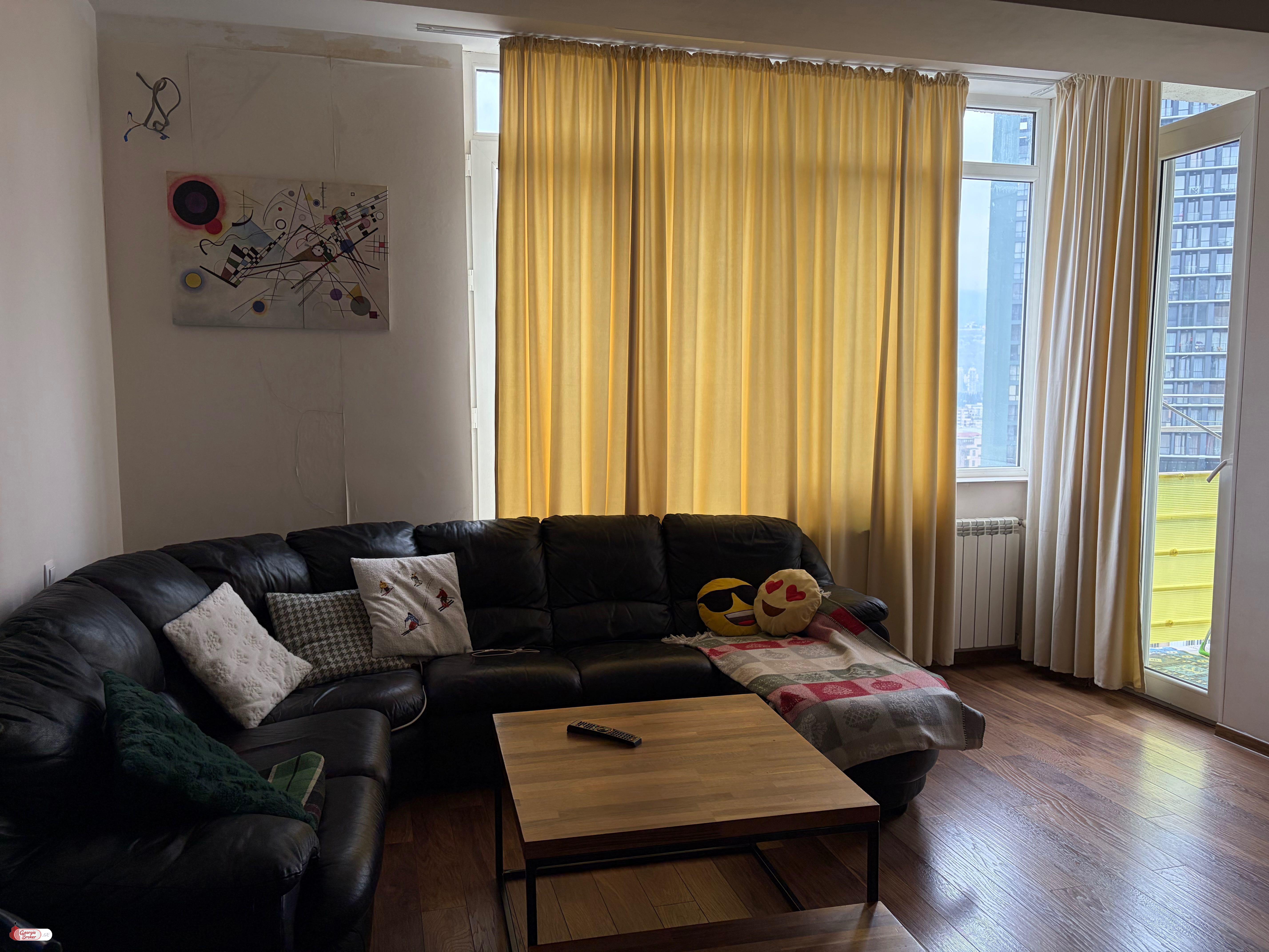 იყიდება ახალი გარემონტებული 3 ოთახიანი ბინა