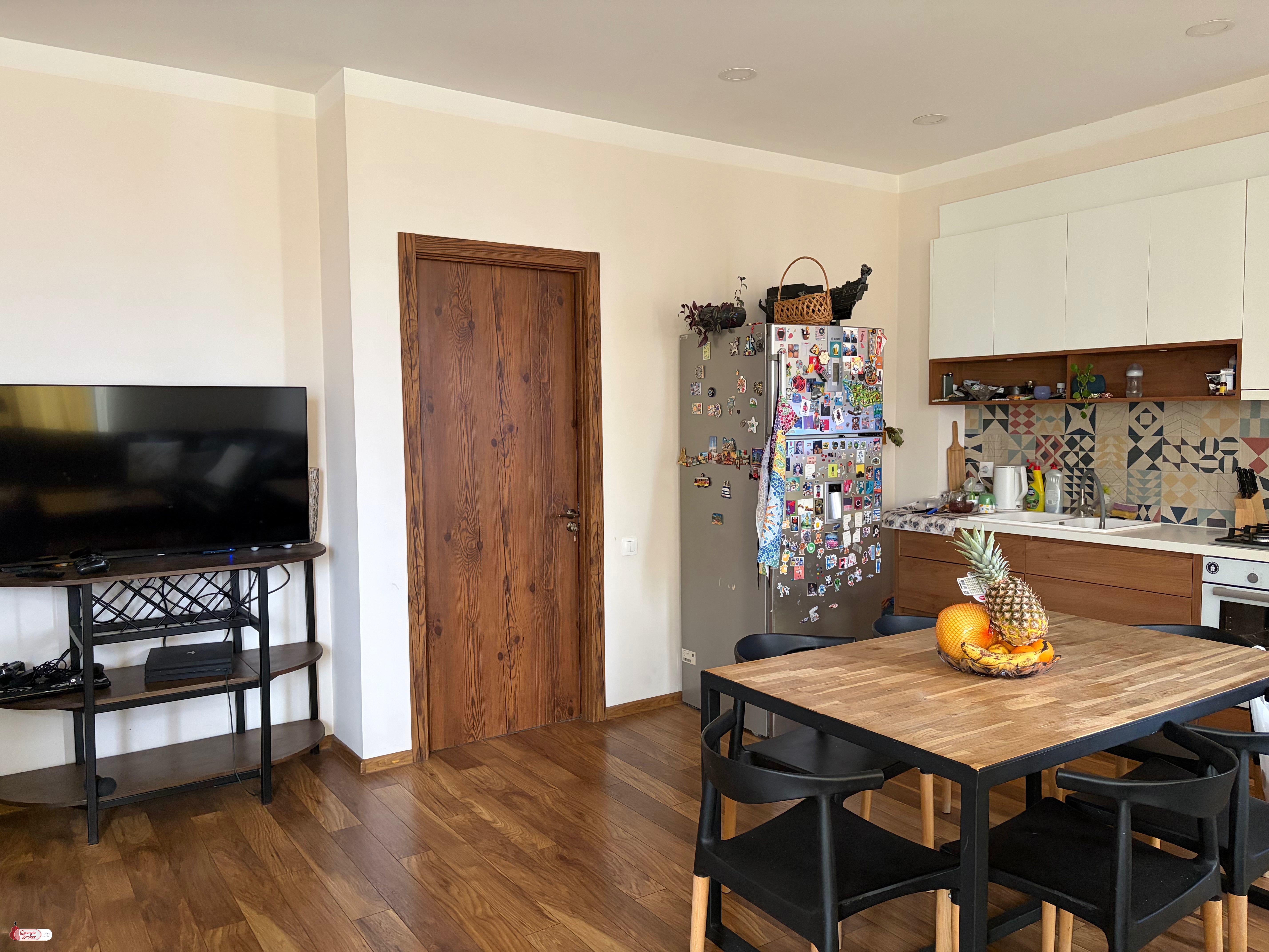 იყიდება ახალი გარემონტებული 3 ოთახიანი ბინა