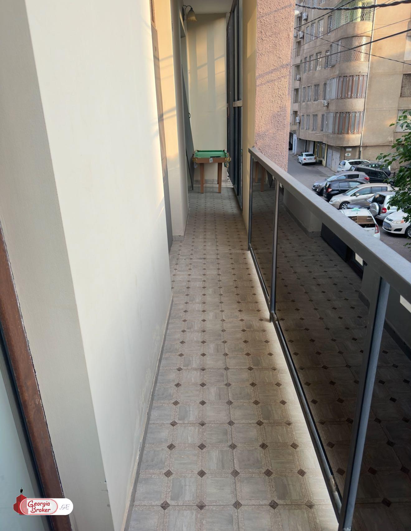 იყიდება ახალი გარემონტებული 4 ოთახიანი ბინა