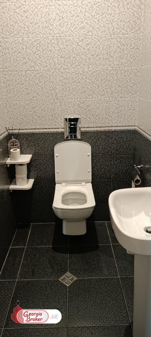 იყიდება ახალი გარემონტებული 4 ოთახიანი ბინა