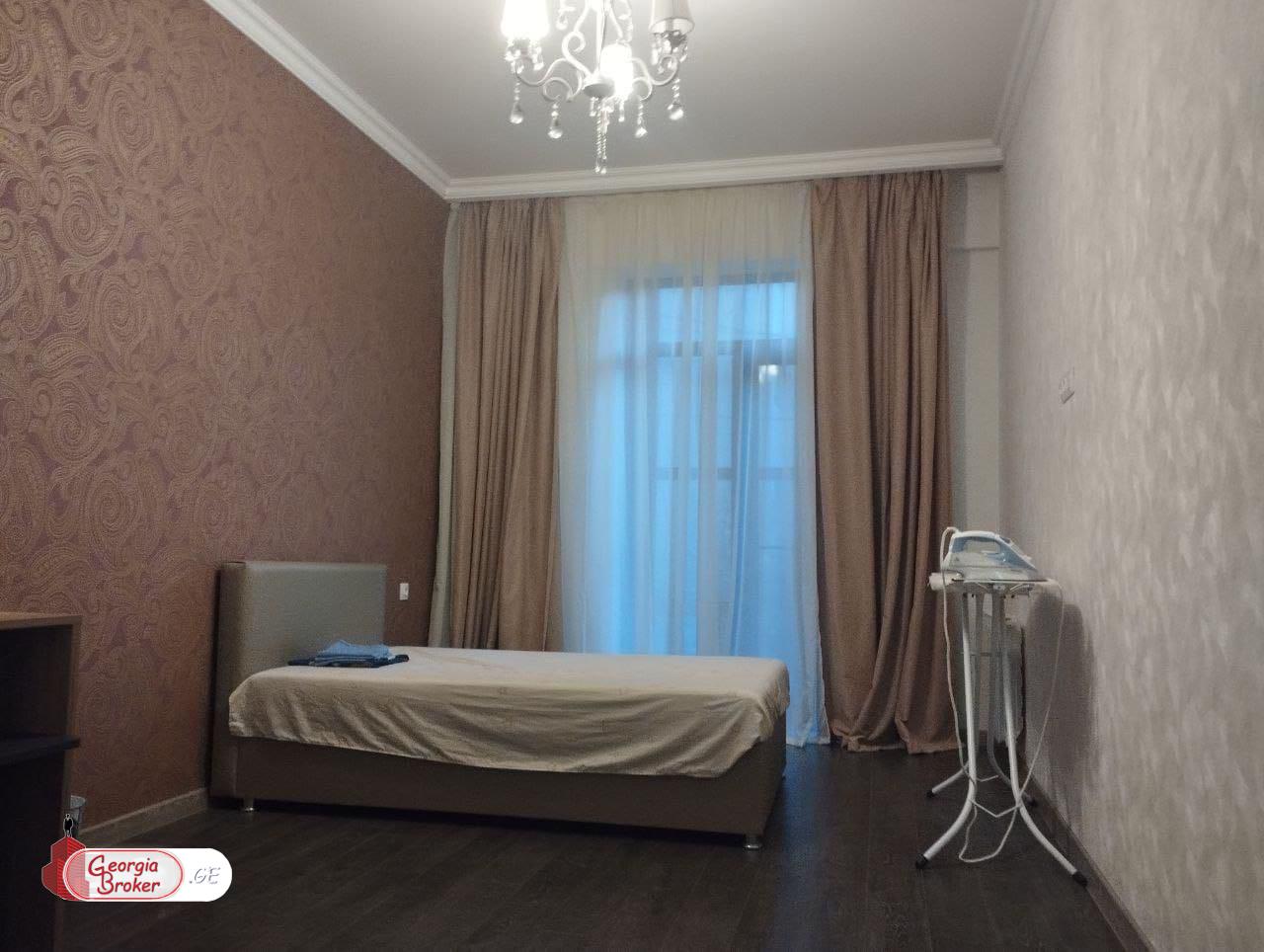 იყიდება ახალი გარემონტებული 4 ოთახიანი ბინა