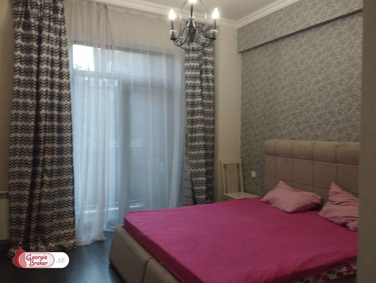 იყიდება ახალი გარემონტებული 4 ოთახიანი ბინა