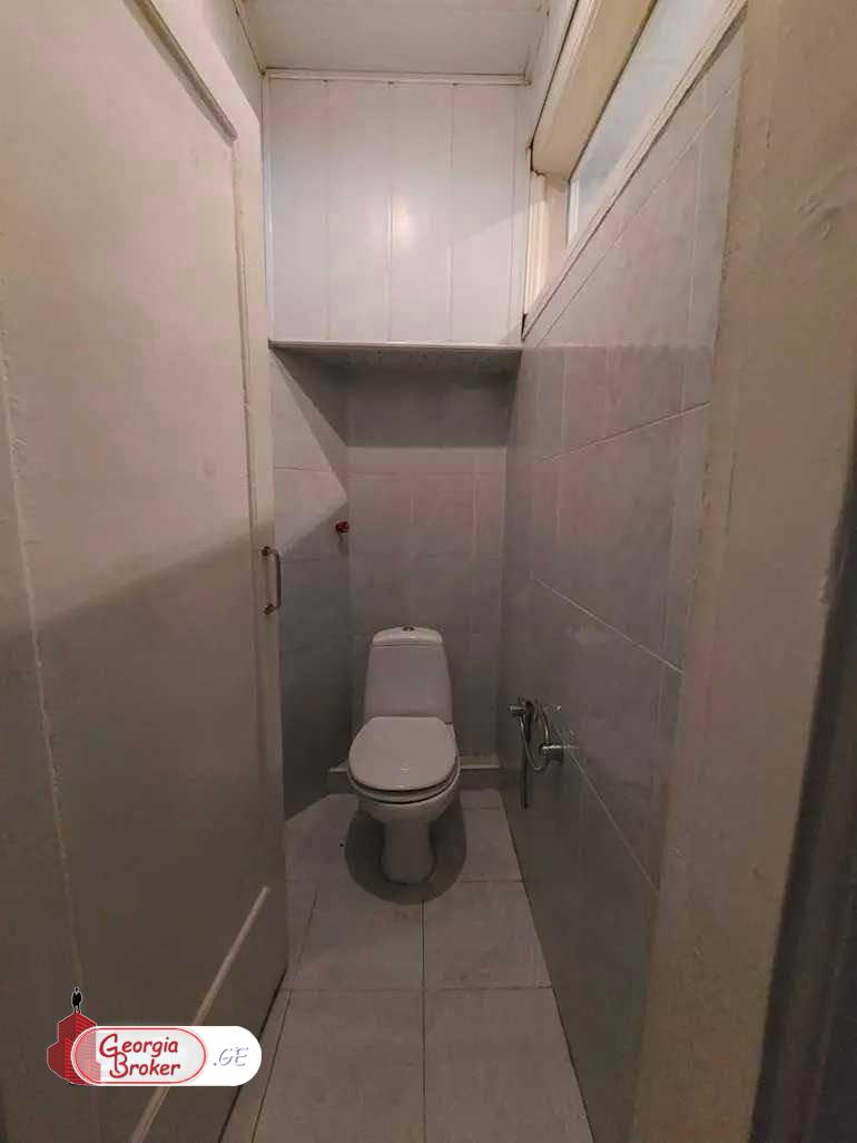 იყიდება ახალი გარემონტებული 4 ოთახიანი ბინა