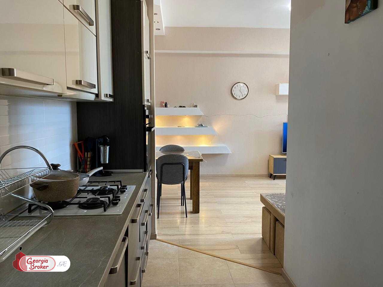 იყიდება ახალი გარემონტებული 3 ოთახიანი ბინა