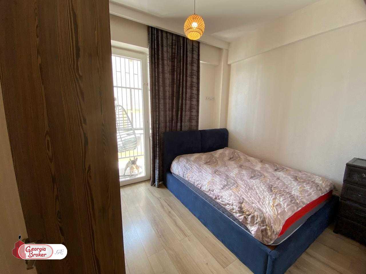 იყიდება ახალი გარემონტებული 3 ოთახიანი ბინა