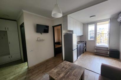 იყიდება ახალი გარემონტებული 2 ოთახიანი ბინა