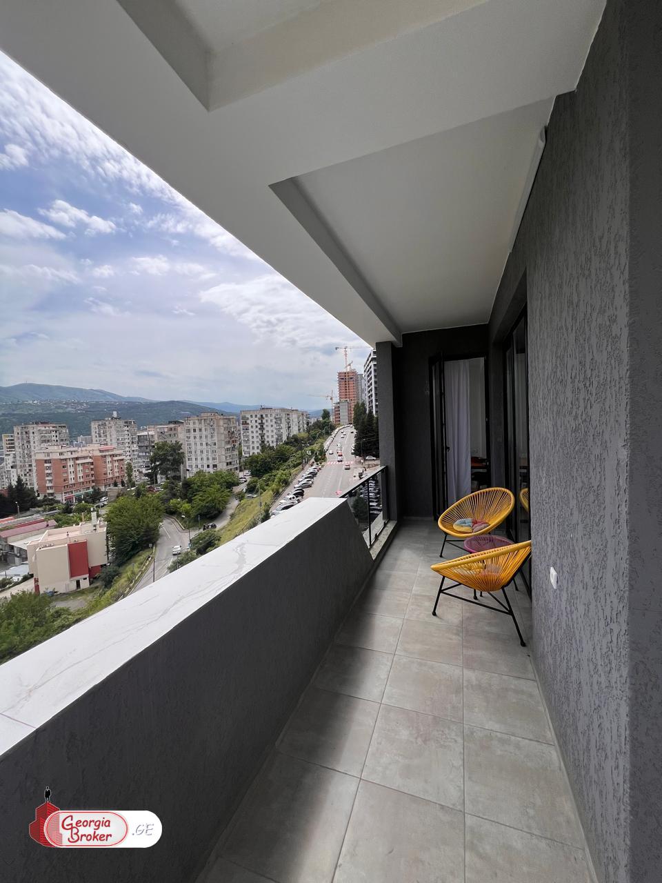 nearly repaired 3-room apartment for sale