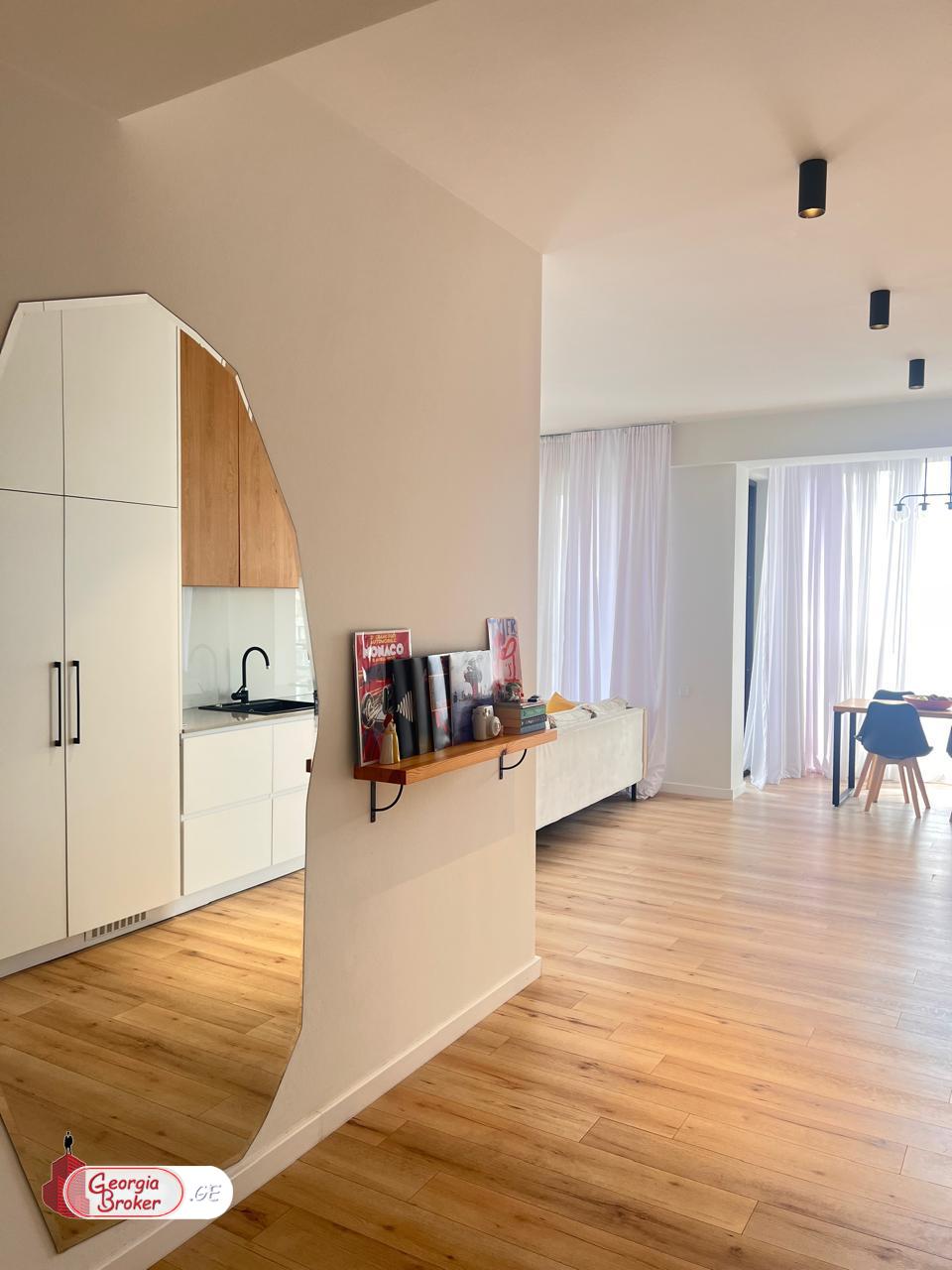 nearly repaired 3-room apartment for sale