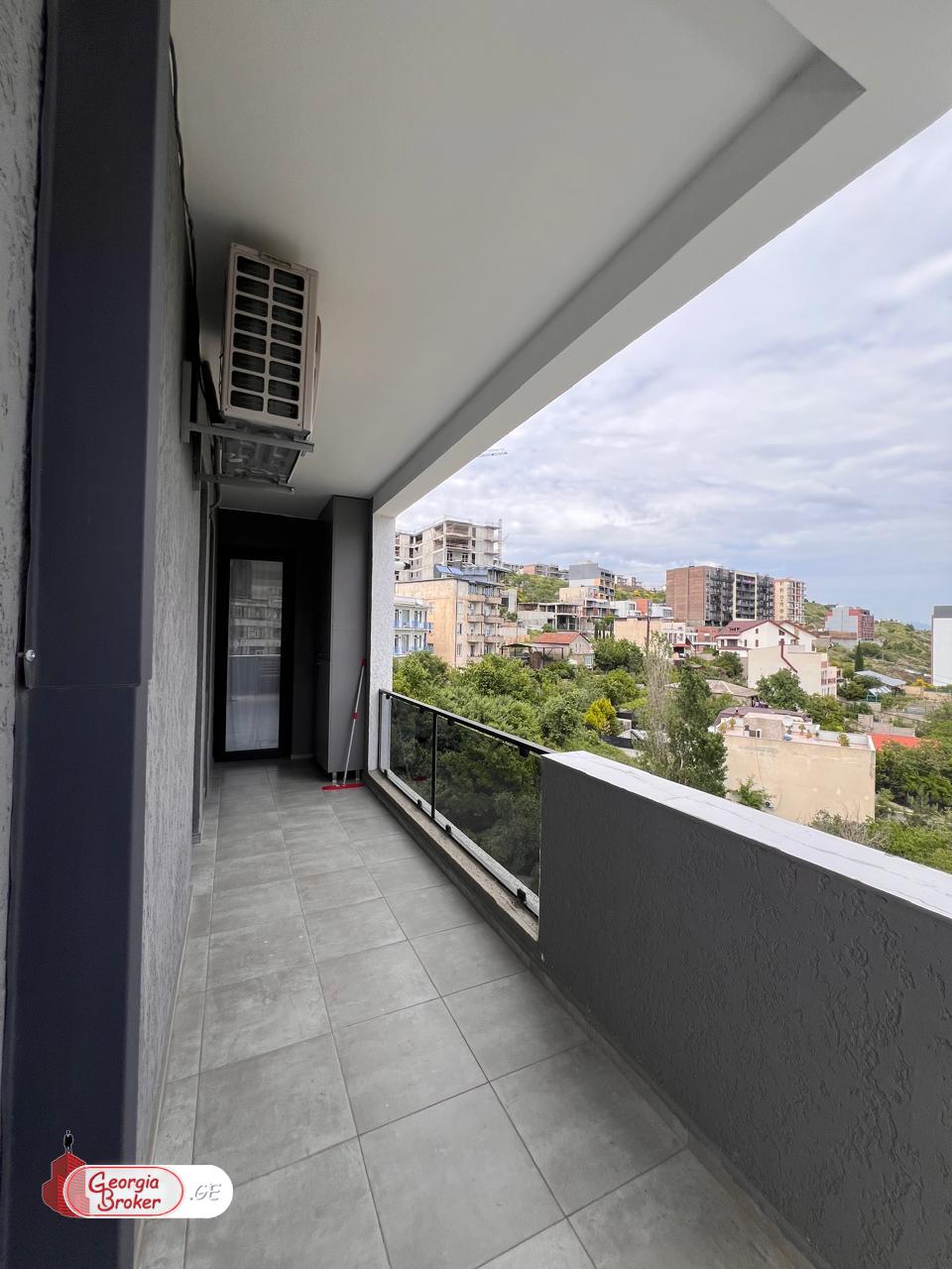 nearly repaired 3-room apartment for sale