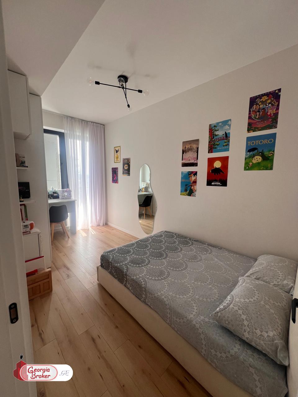 nearly repaired 3-room apartment for sale