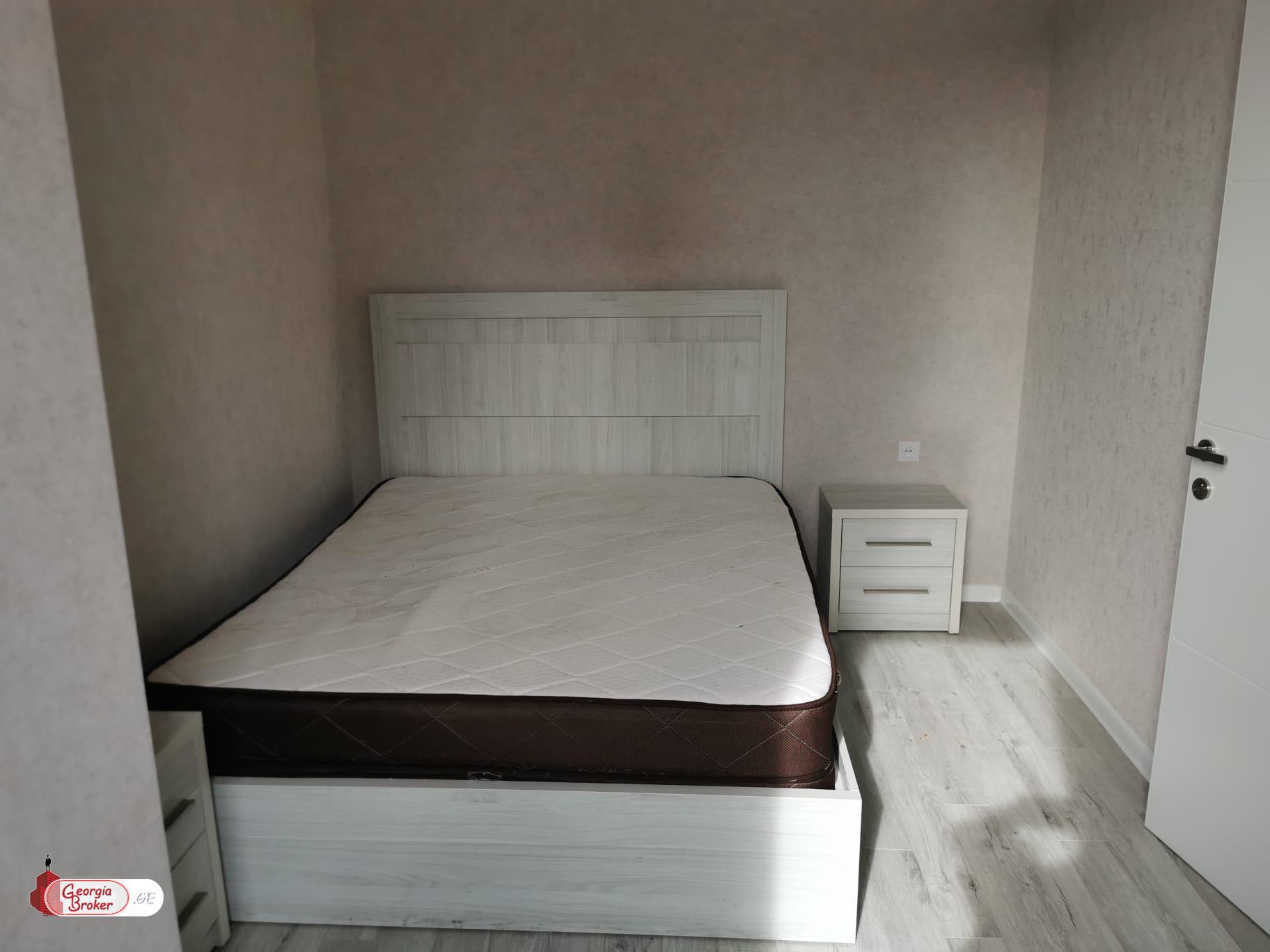 nearly repaired 3-room apartment for sale