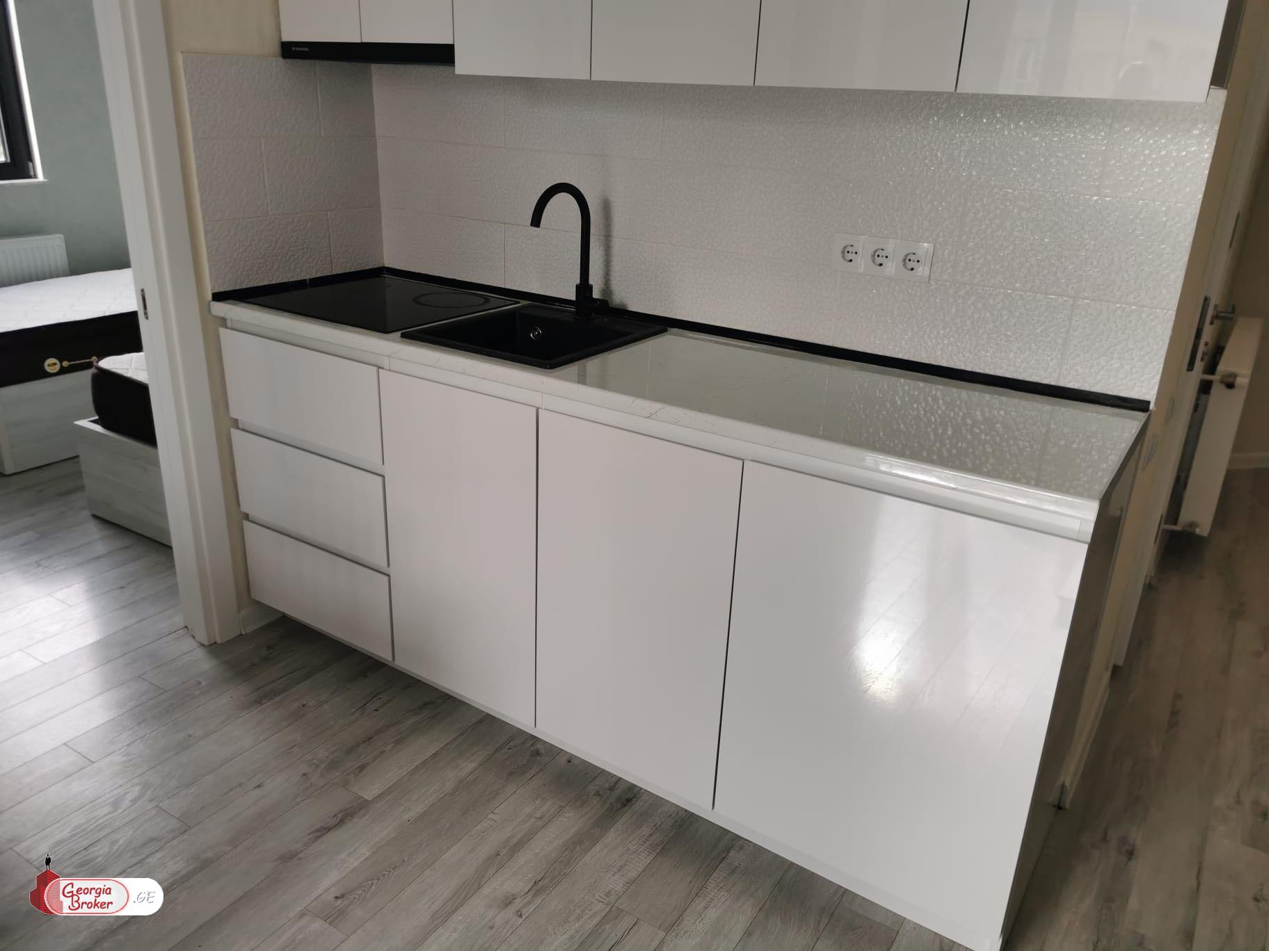 nearly repaired 3-room apartment for sale