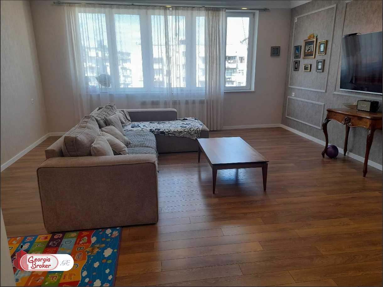 nearly repaired 4-room apartment for sale