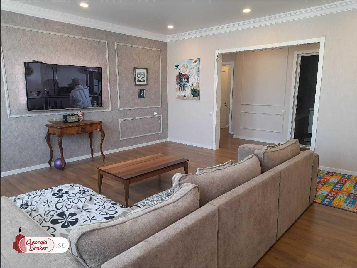 nearly repaired 4-room apartment for sale