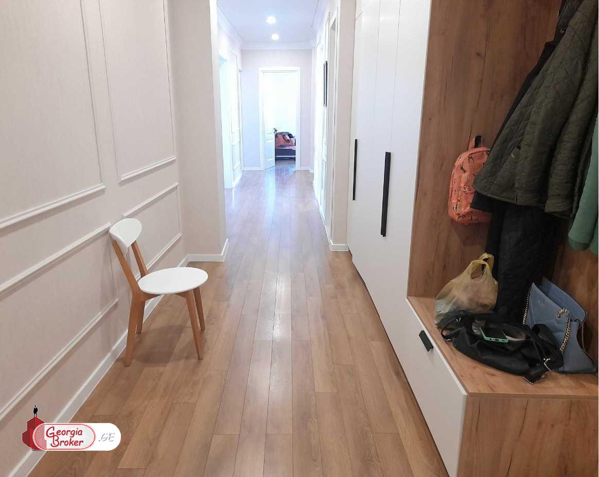 nearly repaired 4-room apartment for sale