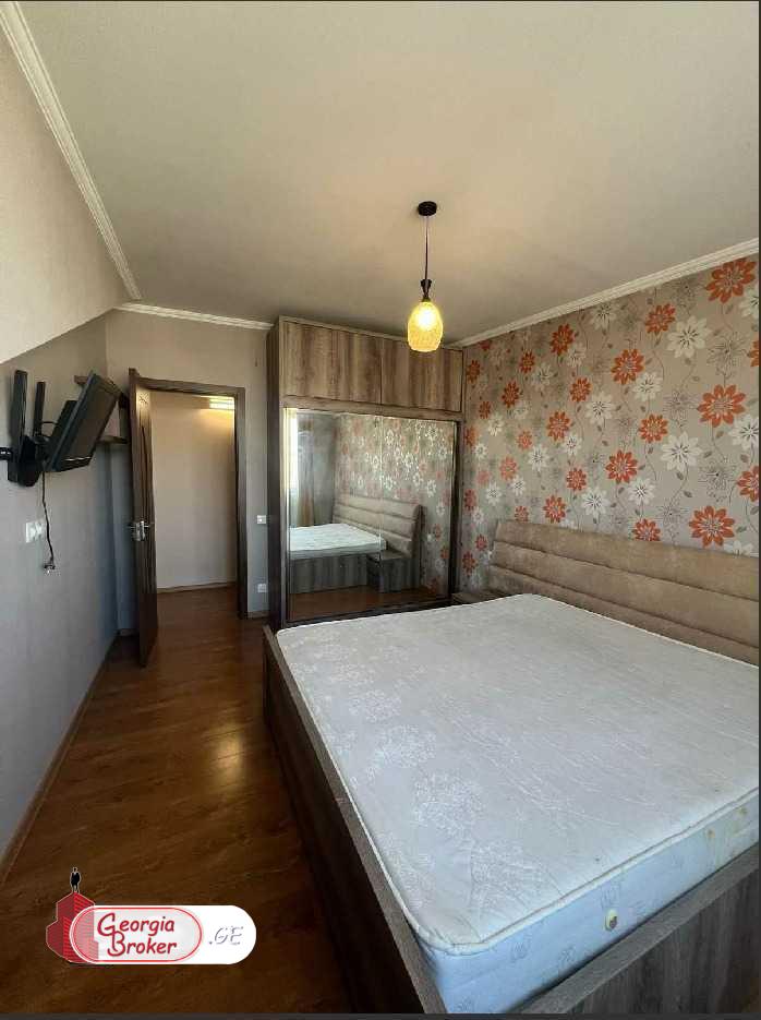 nearly repaired 4-room apartment for sale