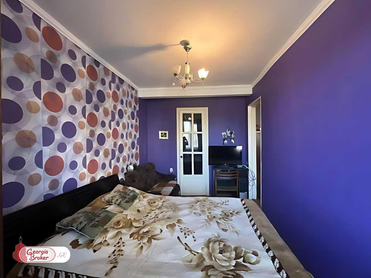 продается квартира с новым ремонтом 3-комнаты