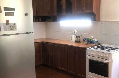 продается квартира с новым ремонтом 3-комнаты