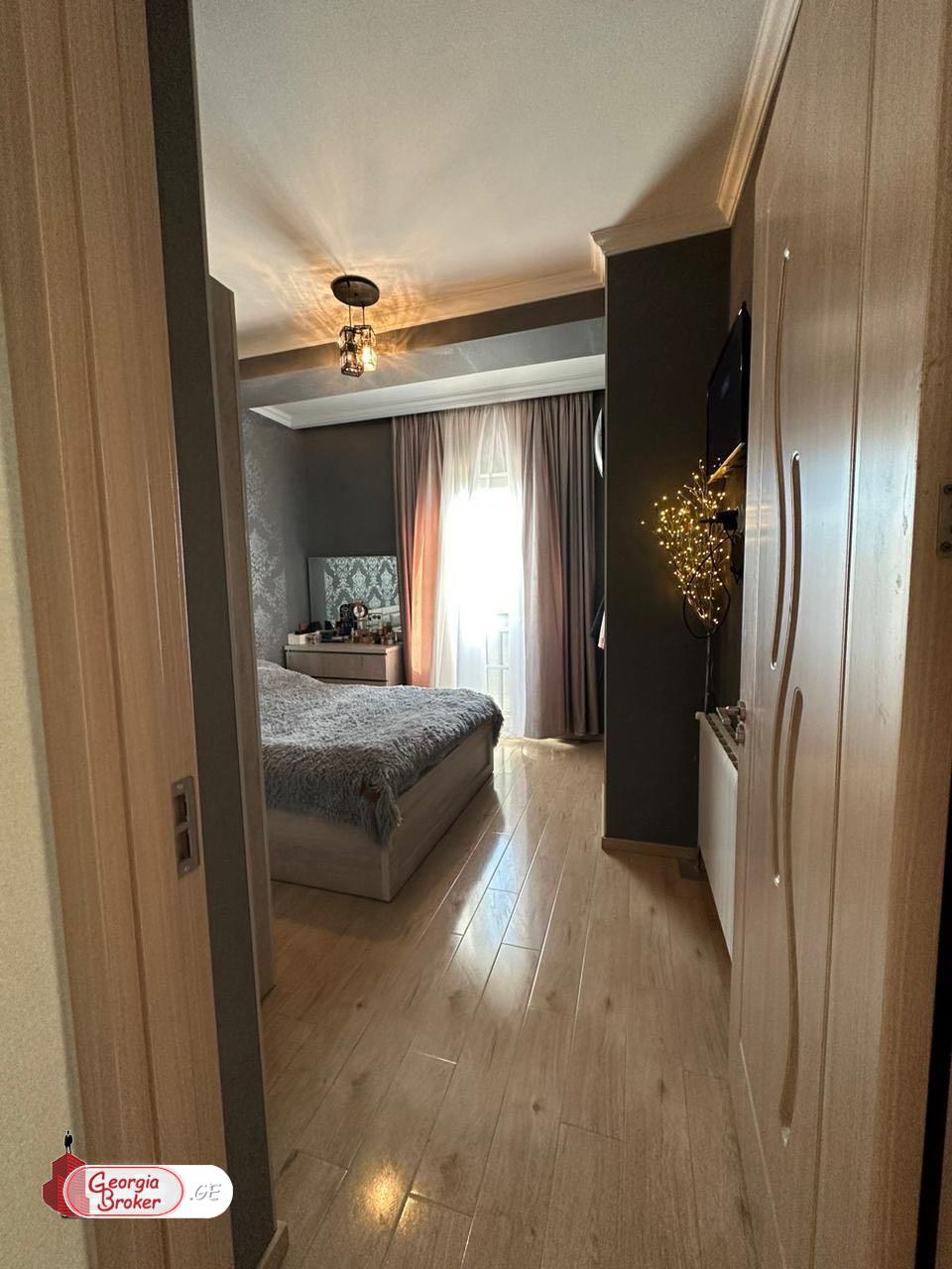 nearly repaired 3-room apartment for sale