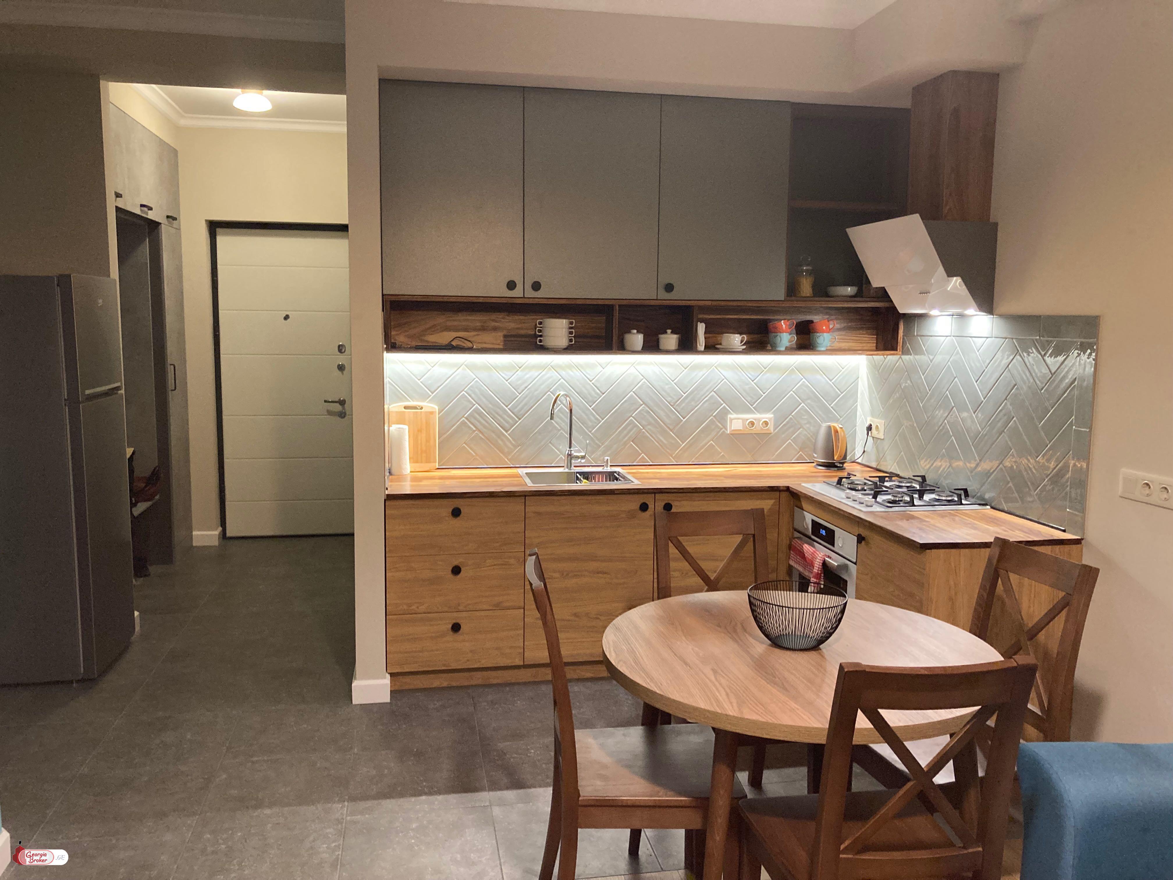 продается квартира с новым ремонтом 2-комнаты