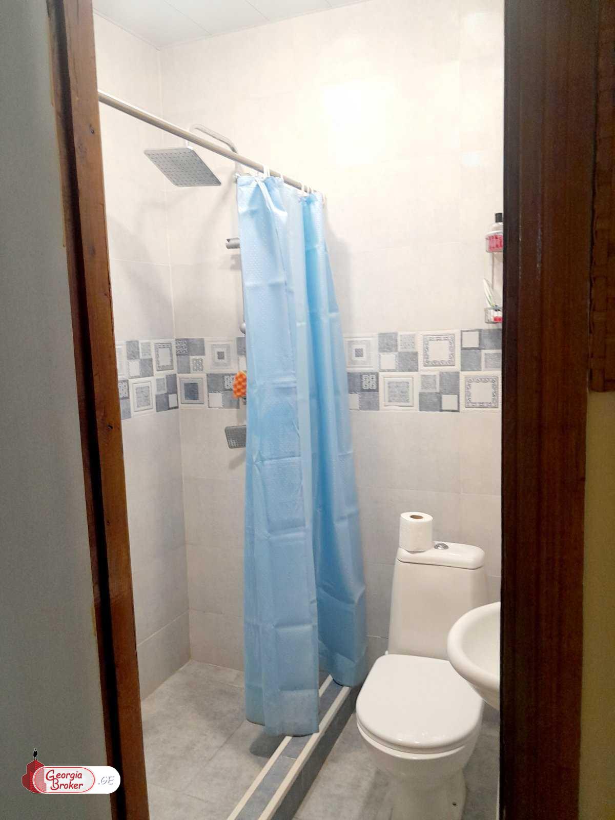 იყიდება ახალი გარემონტებული 3 ოთახიანი ბინა