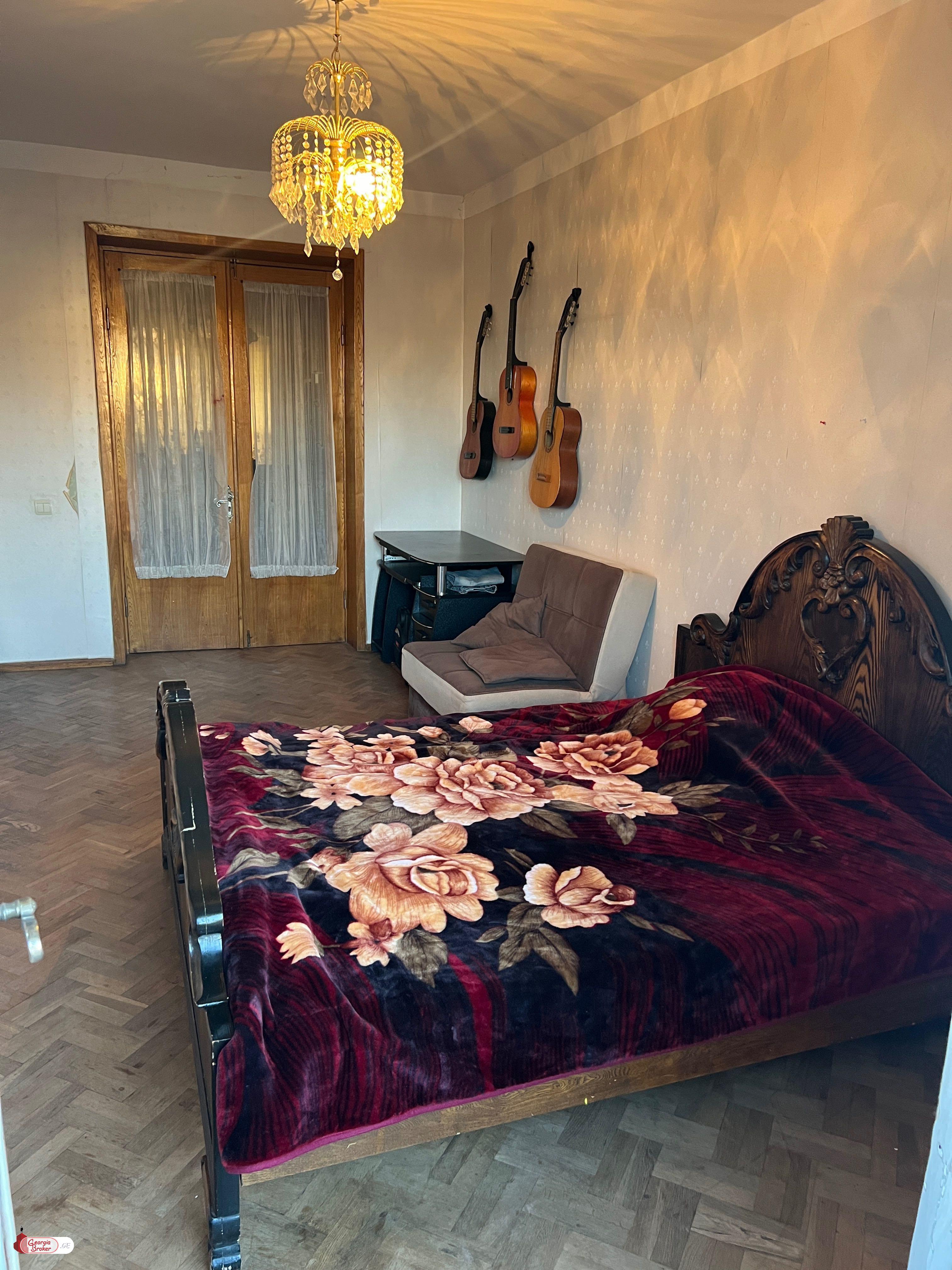 nearly repaired 5-room apartment for sale