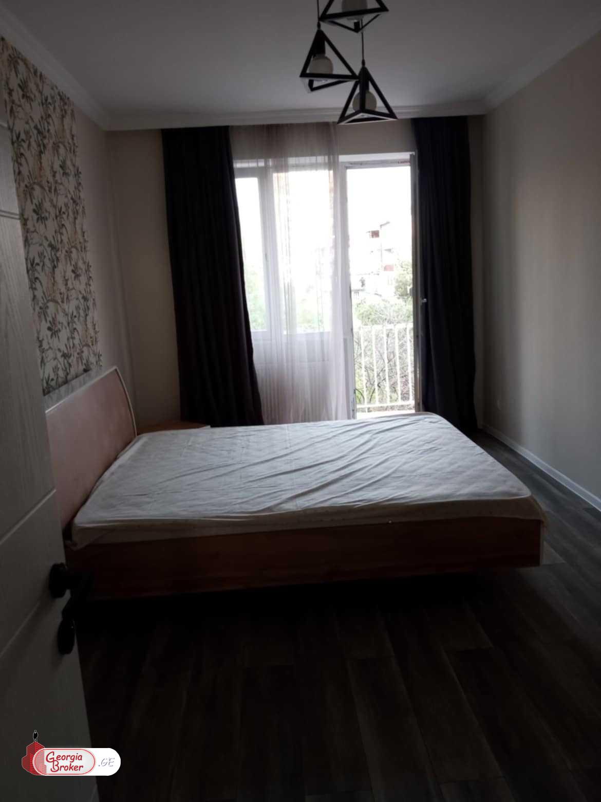 nearly repaired 3-room apartment for sale