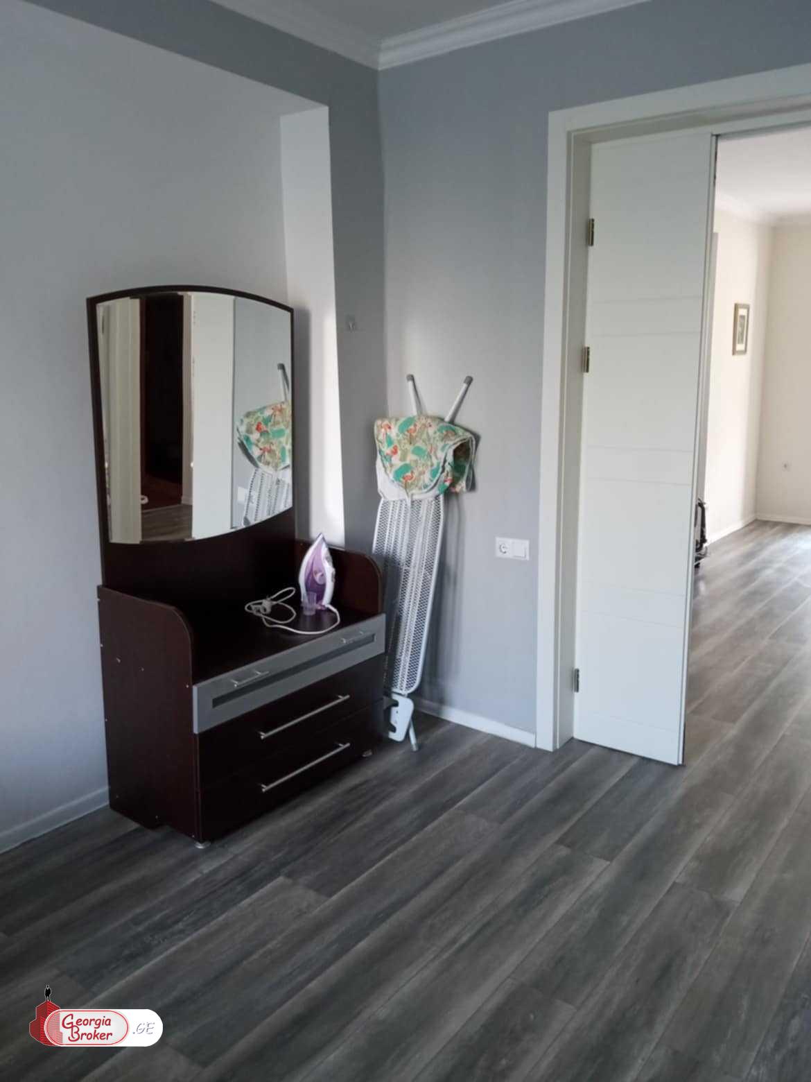 nearly repaired 3-room apartment for sale