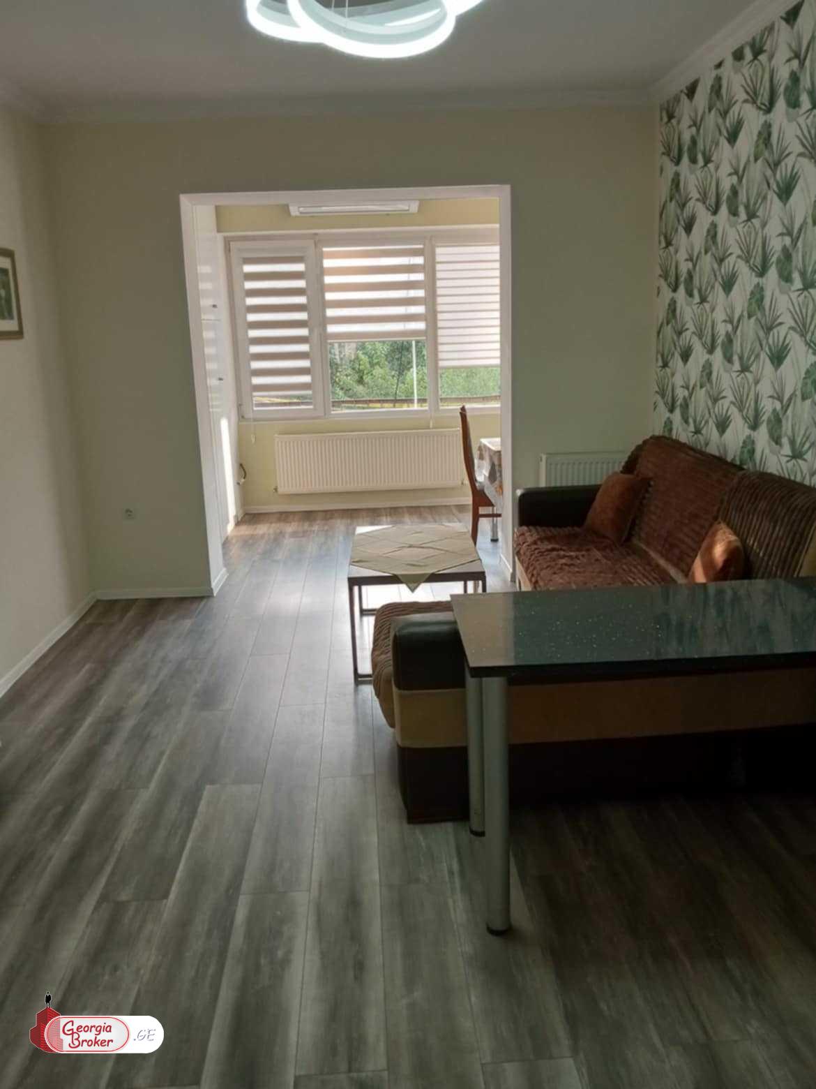 nearly repaired 3-room apartment for sale