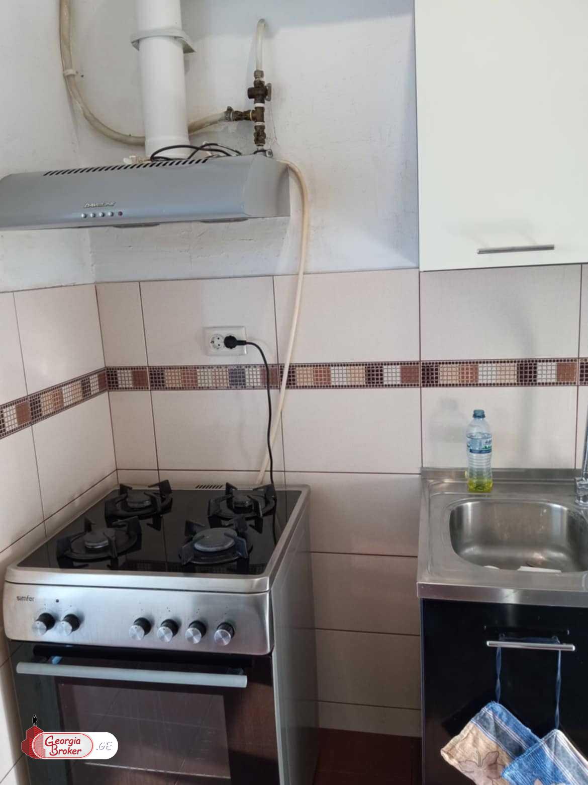 nearly repaired 3-room apartment for sale