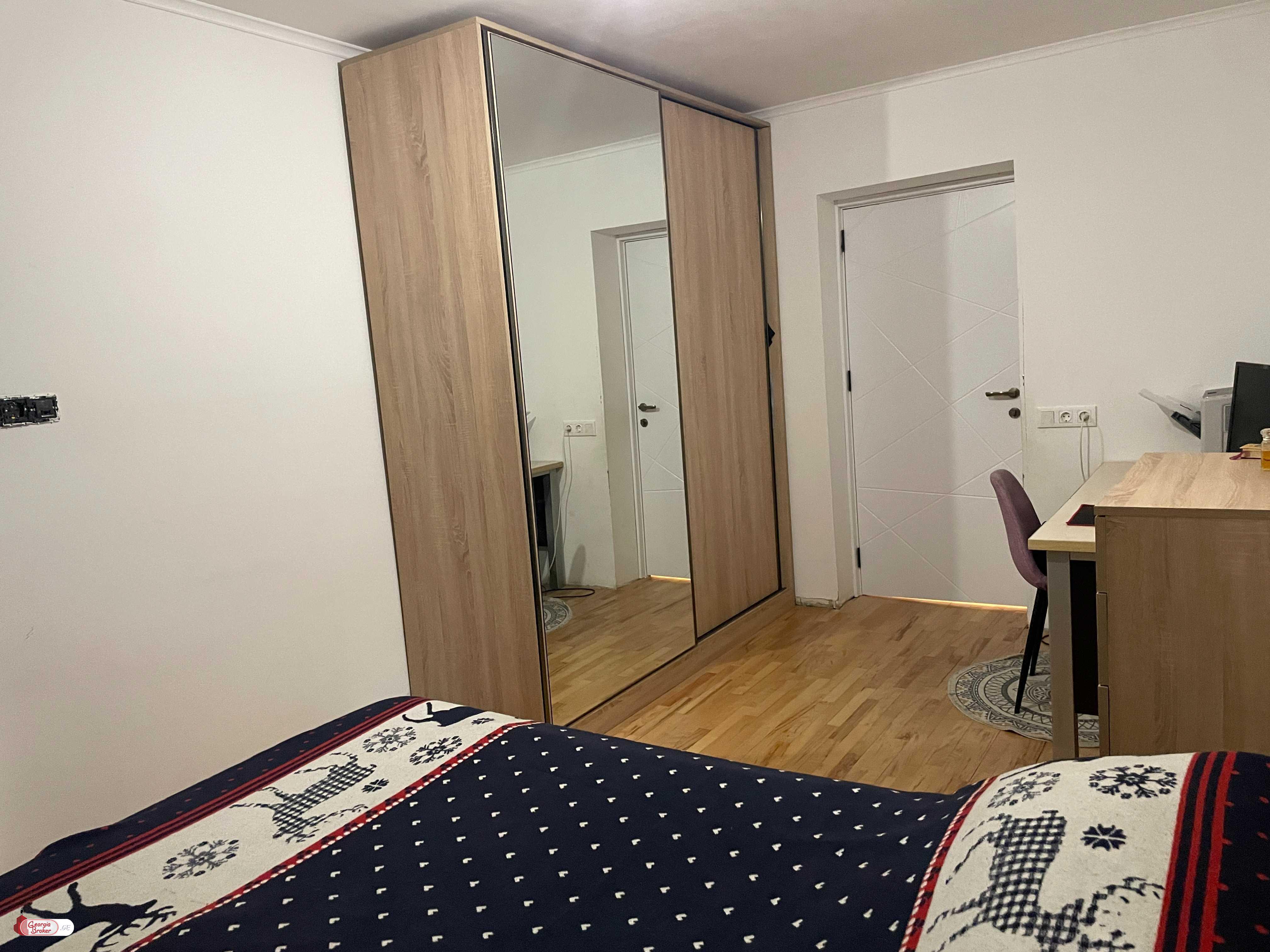 nearly repaired 3-room apartment for sale