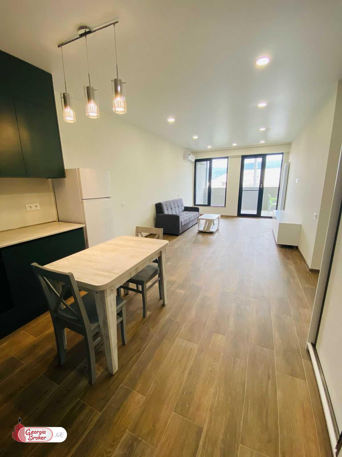 nearly repaired 2-room apartment for sale